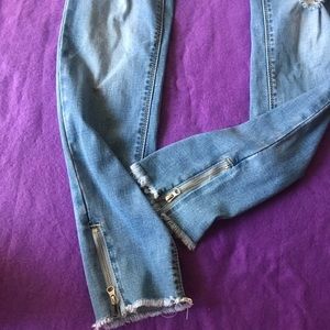 SOLD!! Mid rise distressed denim jeans